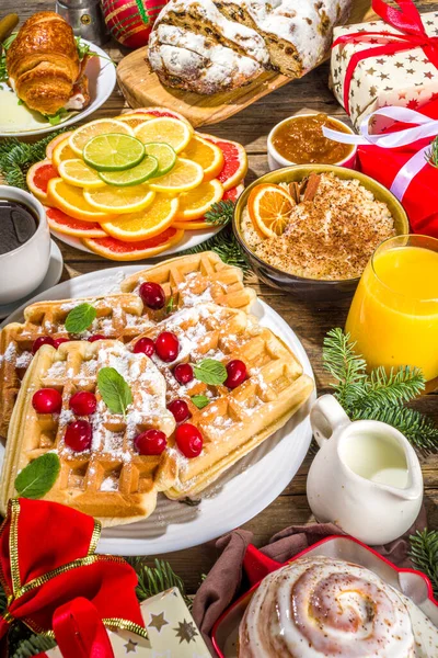 Festive Christmas Morning Breakfast Brunch Table Traditional Food Pancakes Belgian — Stok fotoğraf