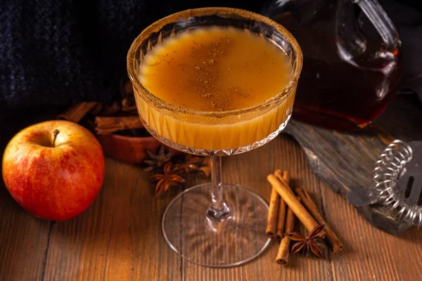 Ahornsirup Herbstcocktails Boozy Starker Alkohol Alkoholfreie Mocktail Getränke Mit Apfelmost — Stockfoto