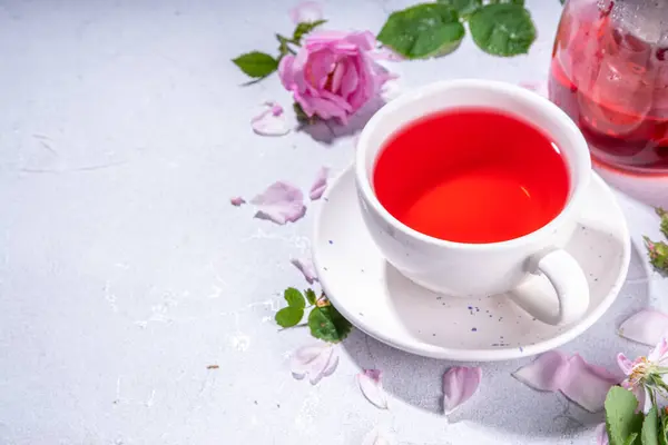 Rose Buds Tea Organic Floral Herbal Hot Tea Drink Fresh — Stock Photo, Image