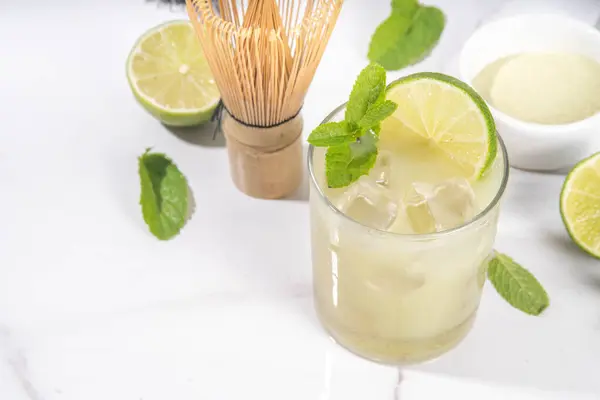 Lime Matcha Healthy Sour Margarita Cocktail Iced Matcha Green Tea Stockbild
