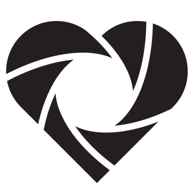 Aşkın içindeki kamera deliğinden kalp şeklindeki simge basit