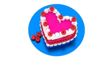 Beyaz kremalı kırmızı vişneli kek