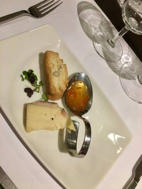 Peynir ve Tatlı Tabağı: Enfes Bir Bitiş