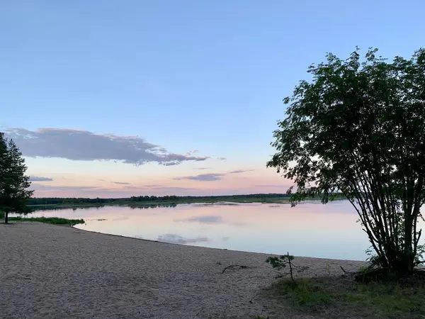 Pastel Evening Sky Over Sandy Beach: Huzurlu Waterscape