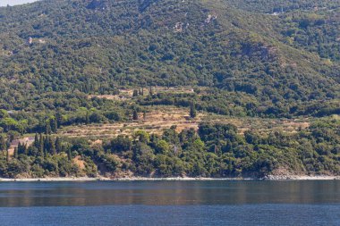 Athos yarımadasındaki deniz ve dağlar - Chalkidiki - Yunanistan