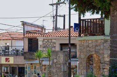 Kassandra-Chalkidiki yarımadasındaki eski şehir Afytos 'un sokak manzarası - Yunanistan