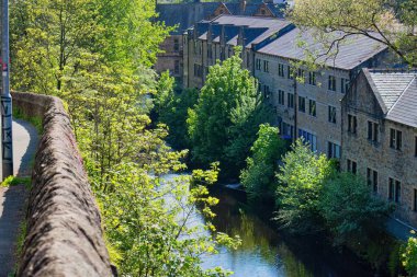 Hebden Köprüsü 'ndeki eski şehir - Batı Yorkshire - Büyük Britanya