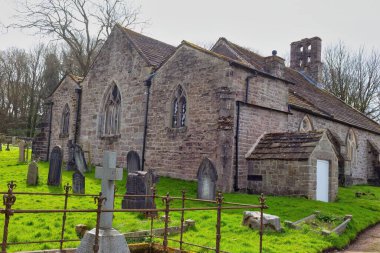  Heysham 'daki eski kilise, Lancashire, İngiltere.