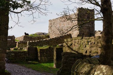 Eski kilisenin kalıntıları. Dünya mirasının en ünlü simgesi.