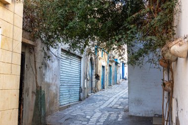 Sousse, Tunus, Medine 'deki eski şehrin sokakları.
