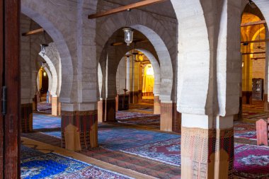 Sousse Ulu Camii 'nin iç mekanı Tunus.