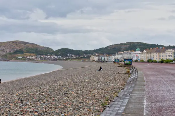 Llandudno 'daki deniz kenarı ve şehir - Galler - Büyük Britanya