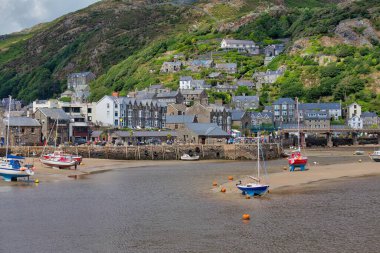 Barmouth 'ta teknesi olan bir kasaba ve liman Gwynedd- Galler- Büyük Britanya