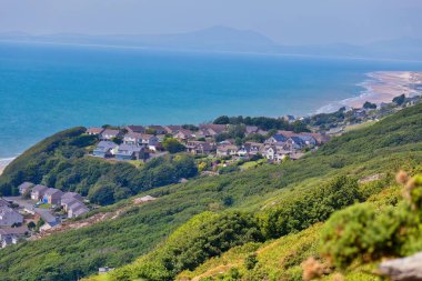 Barmouth 'taki körfezin kıyısından Gwynedd- Wales - Büyük Britanya