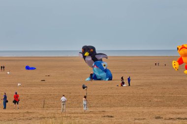 Saint Anne 's-Blackpool-Lancashire' da bir sahil ve uçurtma manzarası.