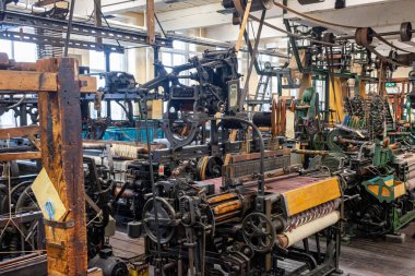 Fabrikadaki eski bir makine. Bradford Endüstri Müzesi - Bradford - Batı Yorkshire - Büyük Britanya
