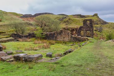 Cheesden Vadisi 'ndeki Lumb Mill kalıntıları - Rochdale - Büyük Manchester - Lancashire
