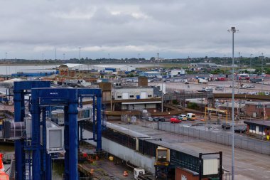 Harwich 'teki terminal ve liman manzarası - Tendring İlçesi - Essex Bölgesi - Birleşik Krallık