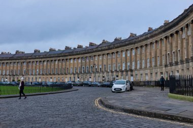 Bath - Somerset - Birleşik Krallık 'ta kremasyon banyosunda tipik bir manzara
