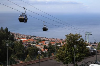 Portekiz, Madeira 'daki teleferiklerin okyanus manzarası