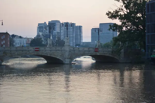 Şehir manzarası Wroclaw Polonya Tufanı