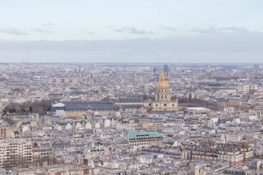 Les Invalides ile Paris manzarası, Eiffel Kulesi 'nin havadan görünüşü...