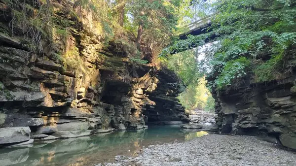 kanyonun resimsel görüntüsü