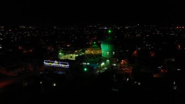 Yeni yılın gece manzarası.