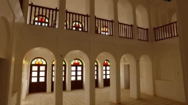 Abu dhabi Camii 'nin içinde..