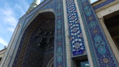 En güzel yerin başkentindeki büyük sarayın camisi.