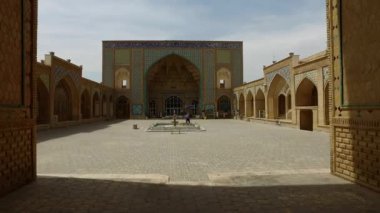 Dünyanın en ünlü simgesinin başkentinin camii.