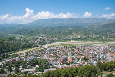 Arnavutluk 'un Berat kentindeki Unesco dünya mirası sahasına bir göz at