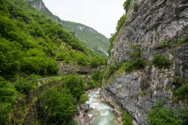 Kosova kırsalındaki Rugova kanyonunun güzel doğası