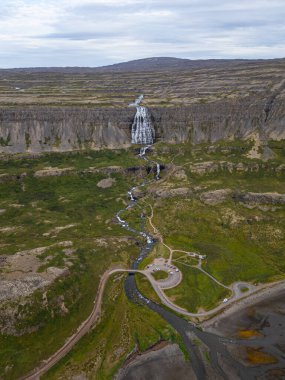 Şelale Dynjandi, İzlanda 'nın batısında Arnarfjordur' da