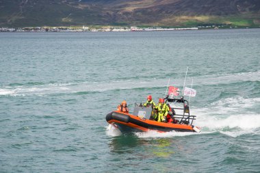 Eyjafjordur İzlanda, 3 Haziran. 2023: Arama kurtarma gemisi denizde ilerliyor