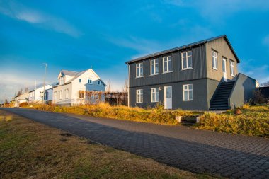 Kuzey İzlanda 'daki Hrisey adasında güneşli bir yaz günü