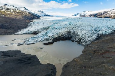 Güney İzlanda 'daki Vatnajokull Ulusal Parkı' ndaki Flaajokull buzulunun hava görüntüsü