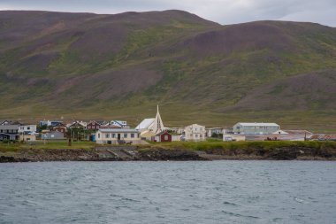 Kuzey İzlanda 'nın Skagastrond kasabası