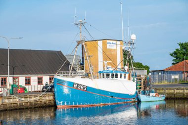 kerteminde Danimarka - 6 Haziran. 2024: Kerteminde limanında tekneler
