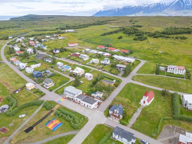 Kuzey İzlanda 'daki Hrisey adasının havadan görünüşü