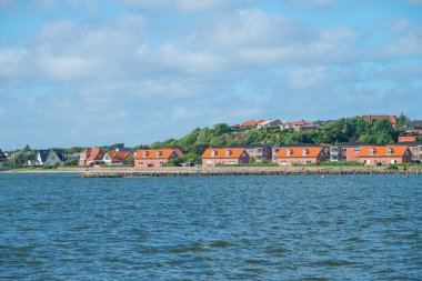 Danimarka 'nın Lemvig kasabası güneşli bir yaz gününde