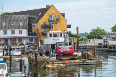 Rodvig Danimarka - 30 Mayıs. 2024: limanda inşaat çalışması