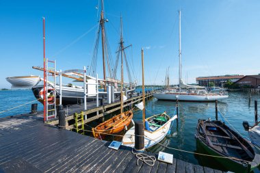 Svendborg Danimarka - 31 Mayıs. 2025: limanda eski tarihi tekneler
