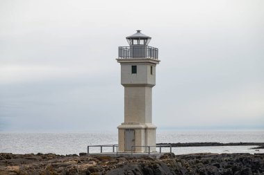 Batı İzlanda 'daki Akranes kasabasının deniz feneri.