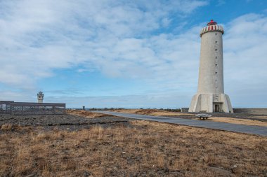 Batı İzlanda 'daki Akranes kasabasının deniz feneri.