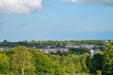 Danimarka 'nın Aalborg kentindeki Lindholm Hoje tepelerinden görüntü
