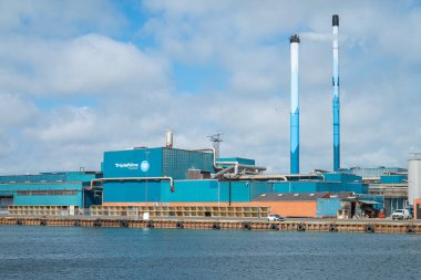 Thyboron, Danimarka - 6 Haziran. 2024: Trible dokuz balık fabrikası