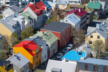 Reykjavik, İzlanda - 25 Mayıs. 2024: Şehir merkezinin hava görüntüsü