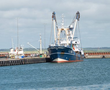 Thyboron, Danimarka - 6 Haziran. 2024: Limanda balıkçı teknesi