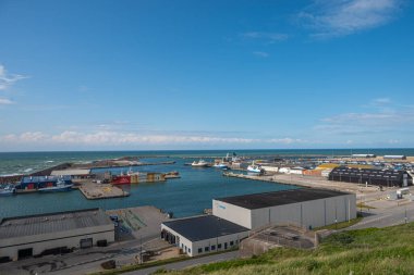 Hanstholm Danimarka - 5 Haziran. 2024: Limana bak